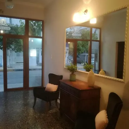 Hotel Elliana *